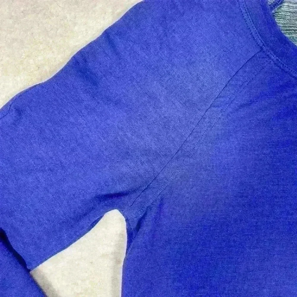 NIKE Dri-Fit Purple Long Sleeve Asymmetrical Split Hem Crop Sweatshirt Women S